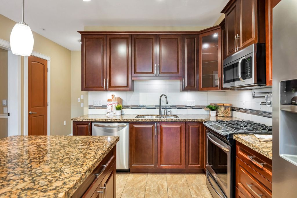 listing image 1108030253913278056