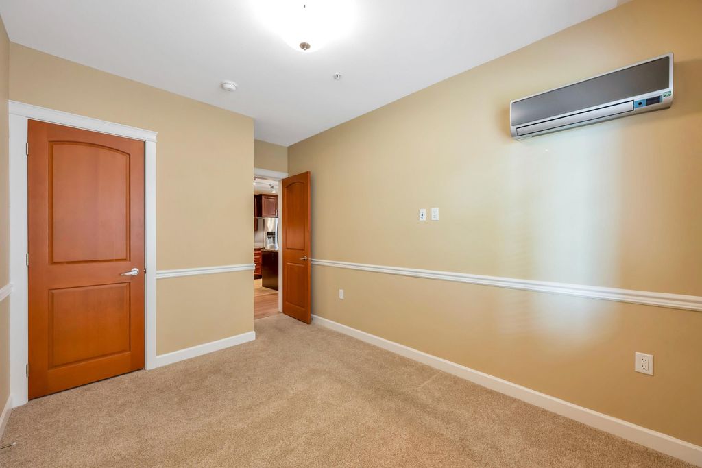 listing image 1105676257467493255