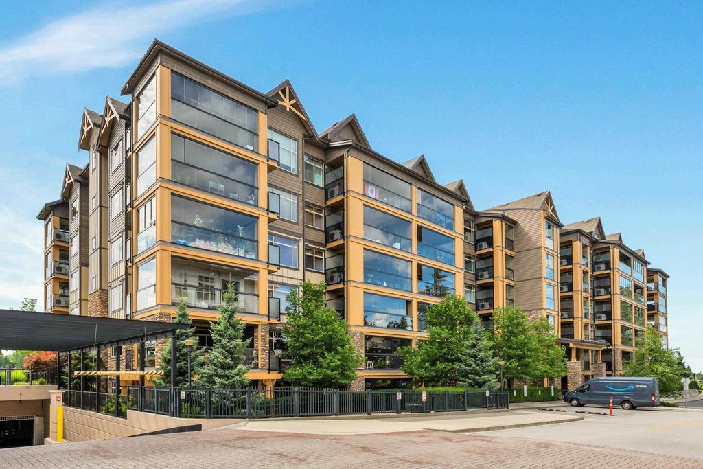 listing image 1106459065876000821