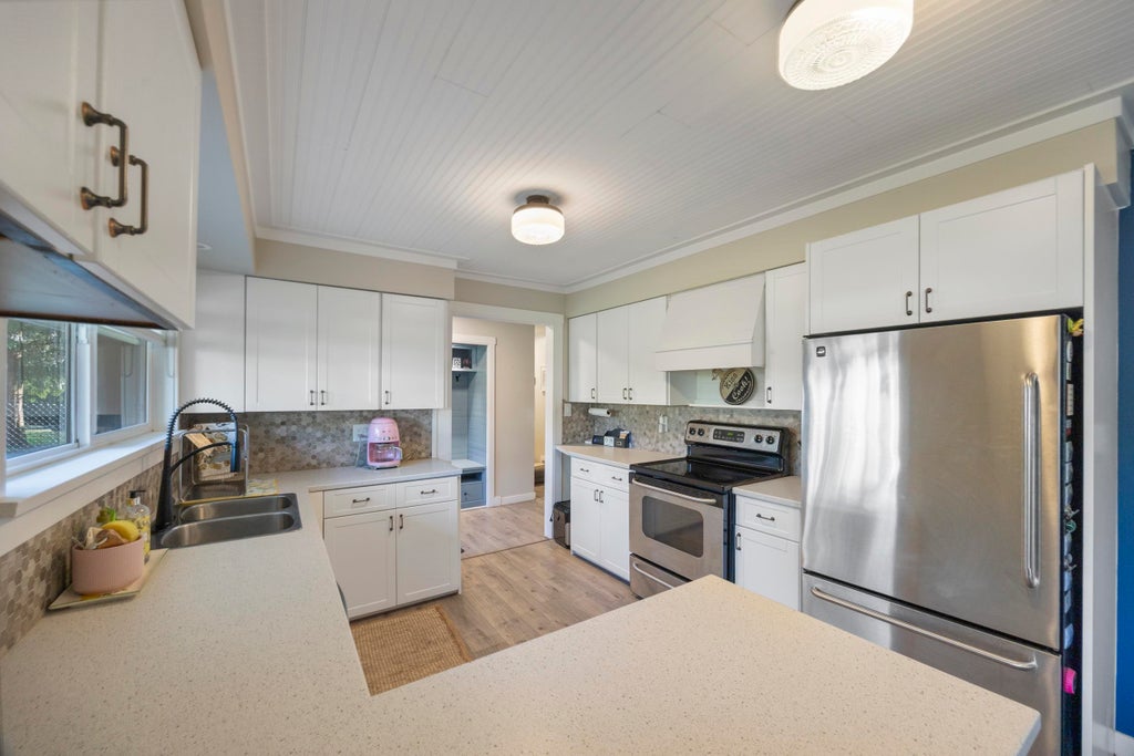 Photo of 12037 208 Street, Maple Ridge, BC V2X 4W9 (MLS # R3177723)