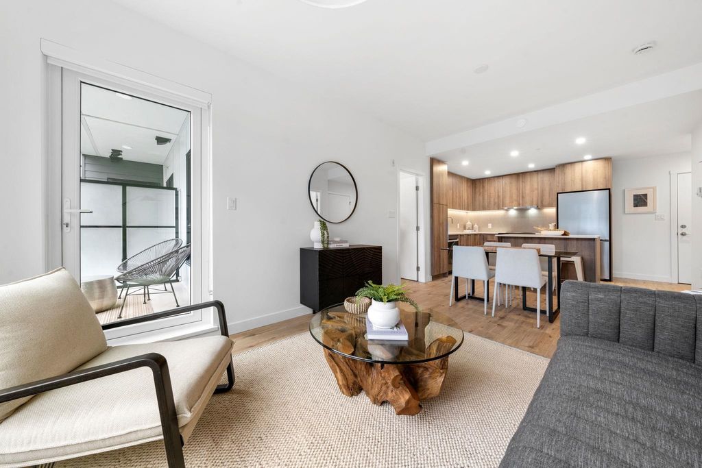 listing image 1102659084583832237