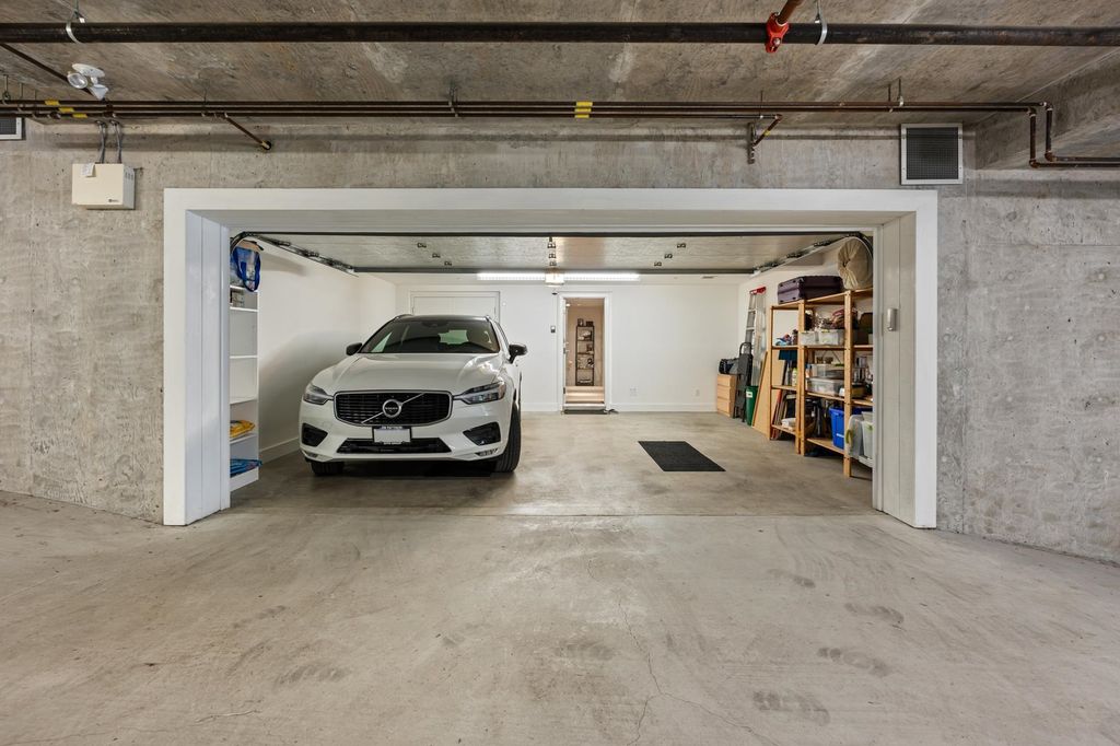 listing image 1104360899236066205