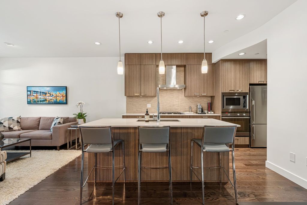 listing image 1107931167769889591