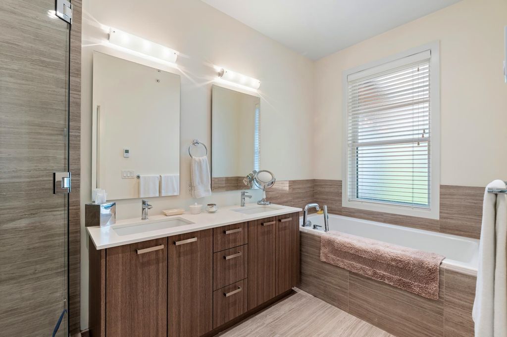 listing image 1100590088070805068