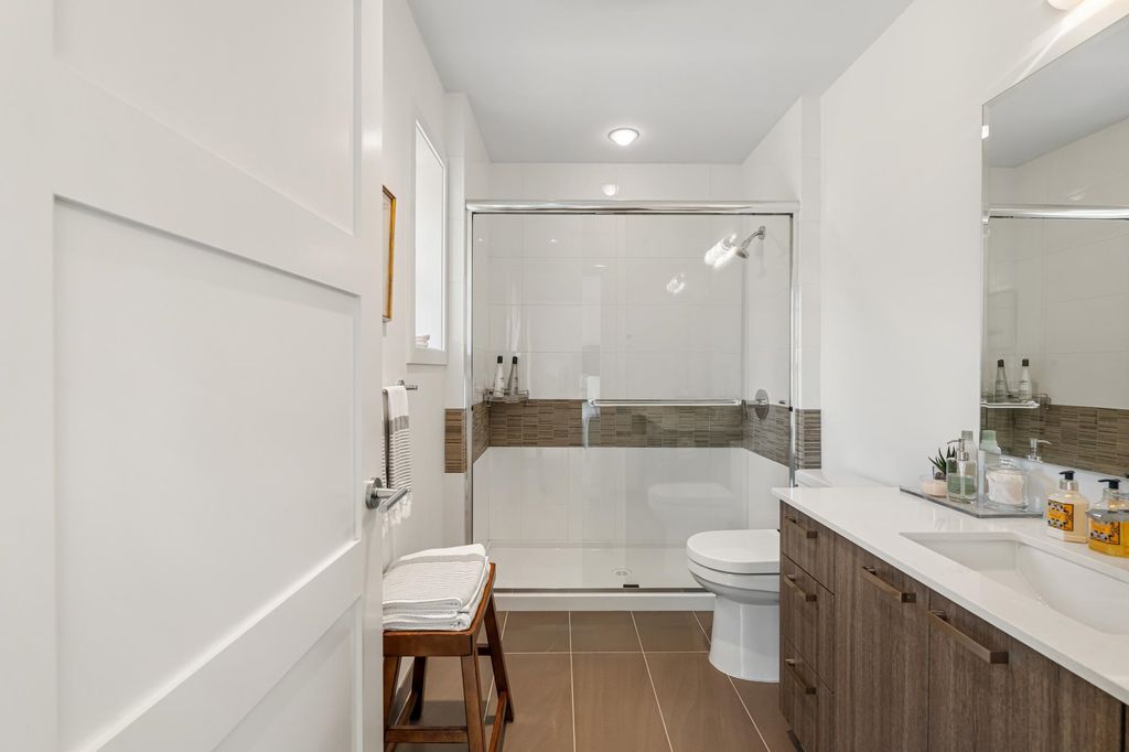 listing image 1103325339844825830