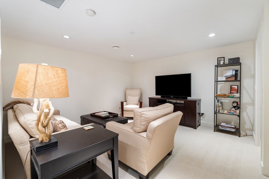 listing image 1106204041477395734