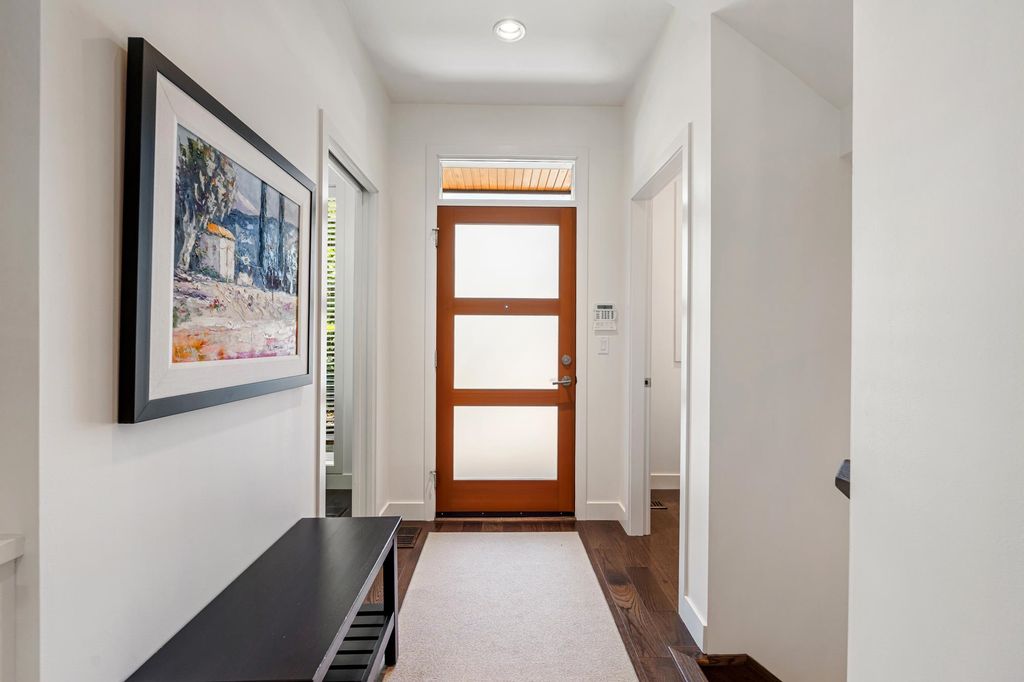 listing image 1102160636518034582