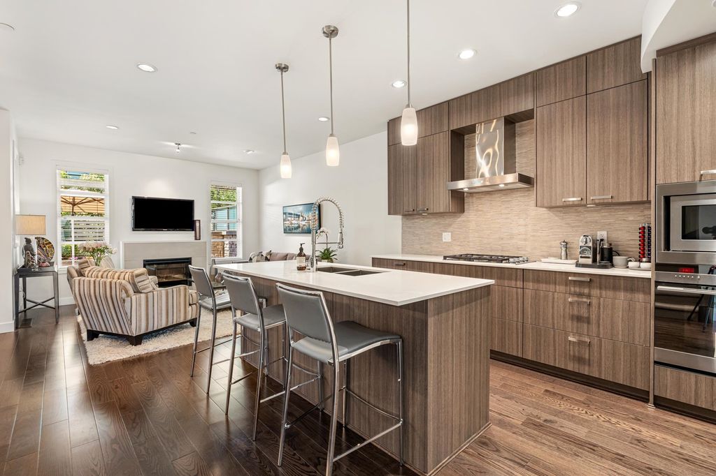 listing image 1100039327942571148