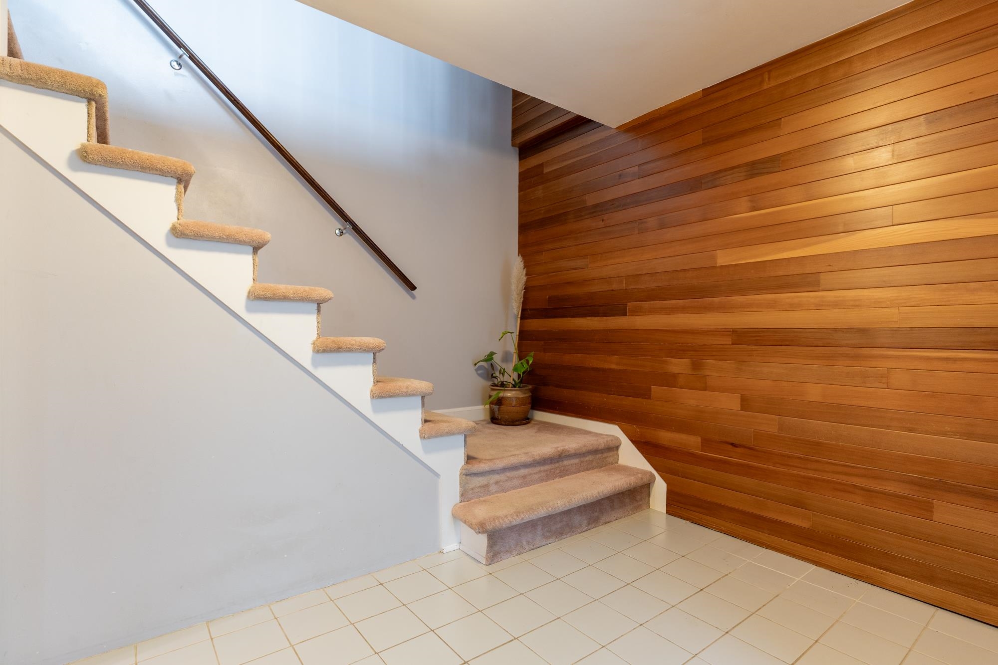 8140 Fairdell Crescent