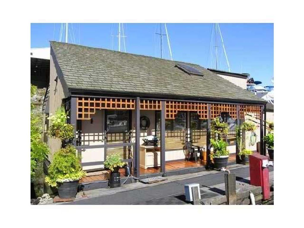 listing image 1102494913193461543