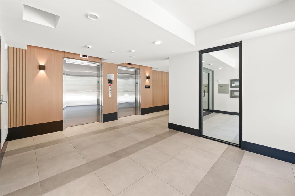 listing image 1105052850818498876