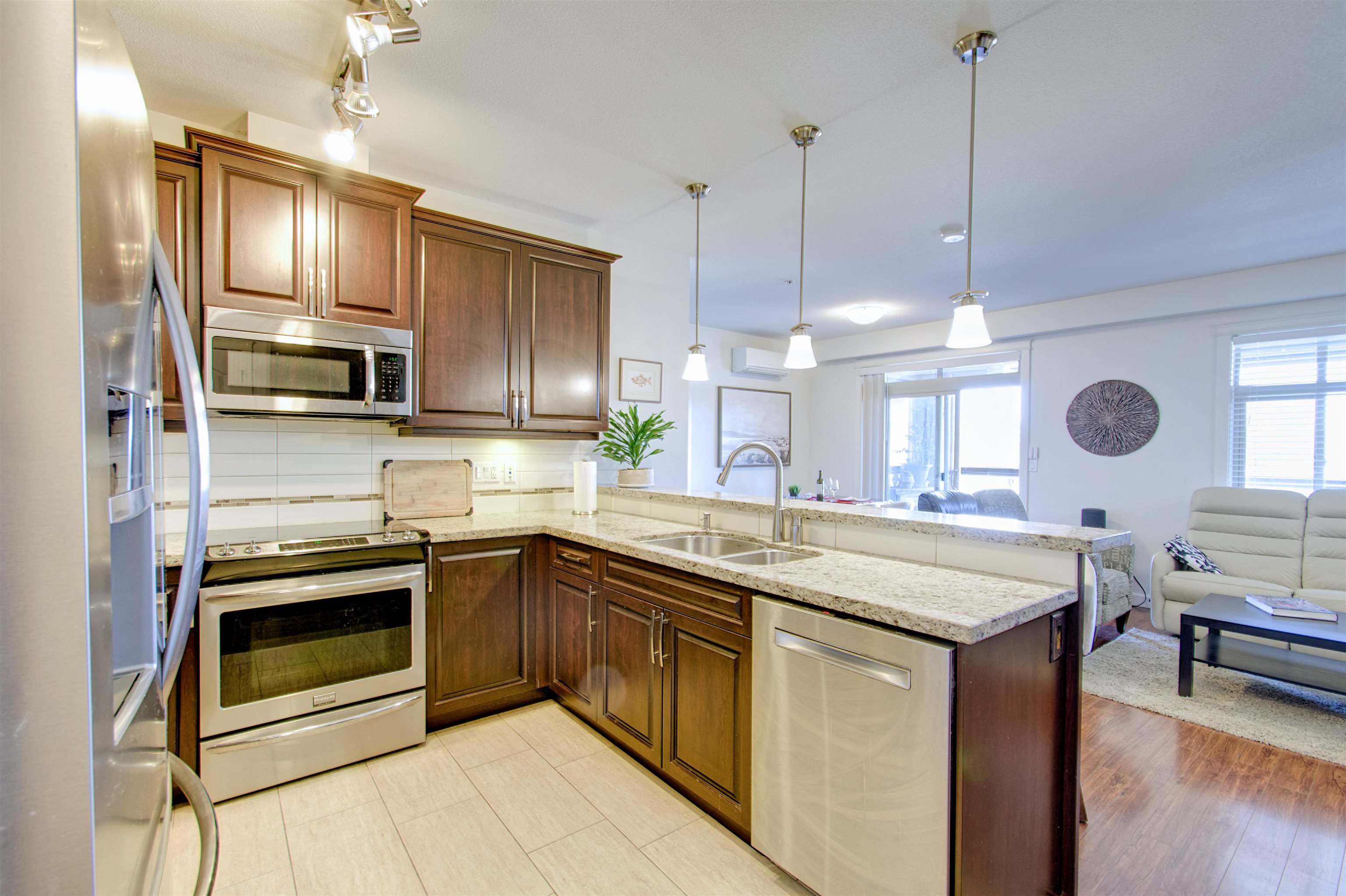 12655 190a Street 211