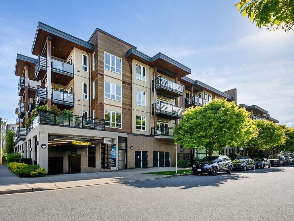 listing image 1104247483294619460