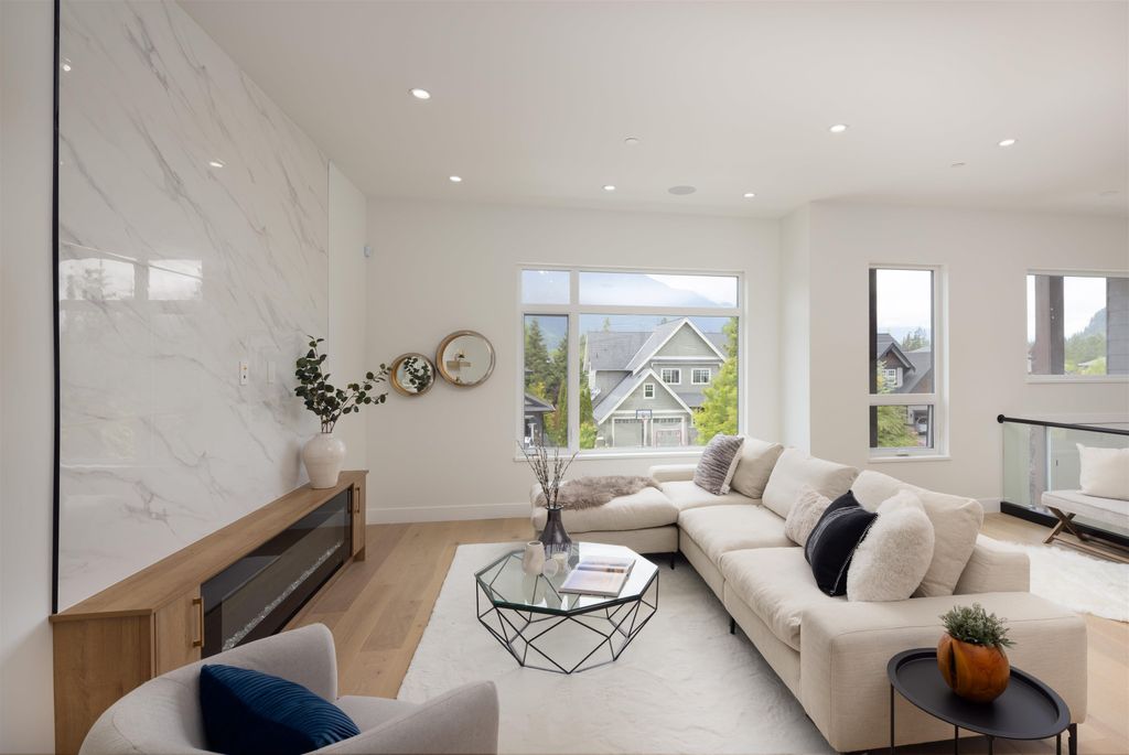 listing image 1108476733471287626