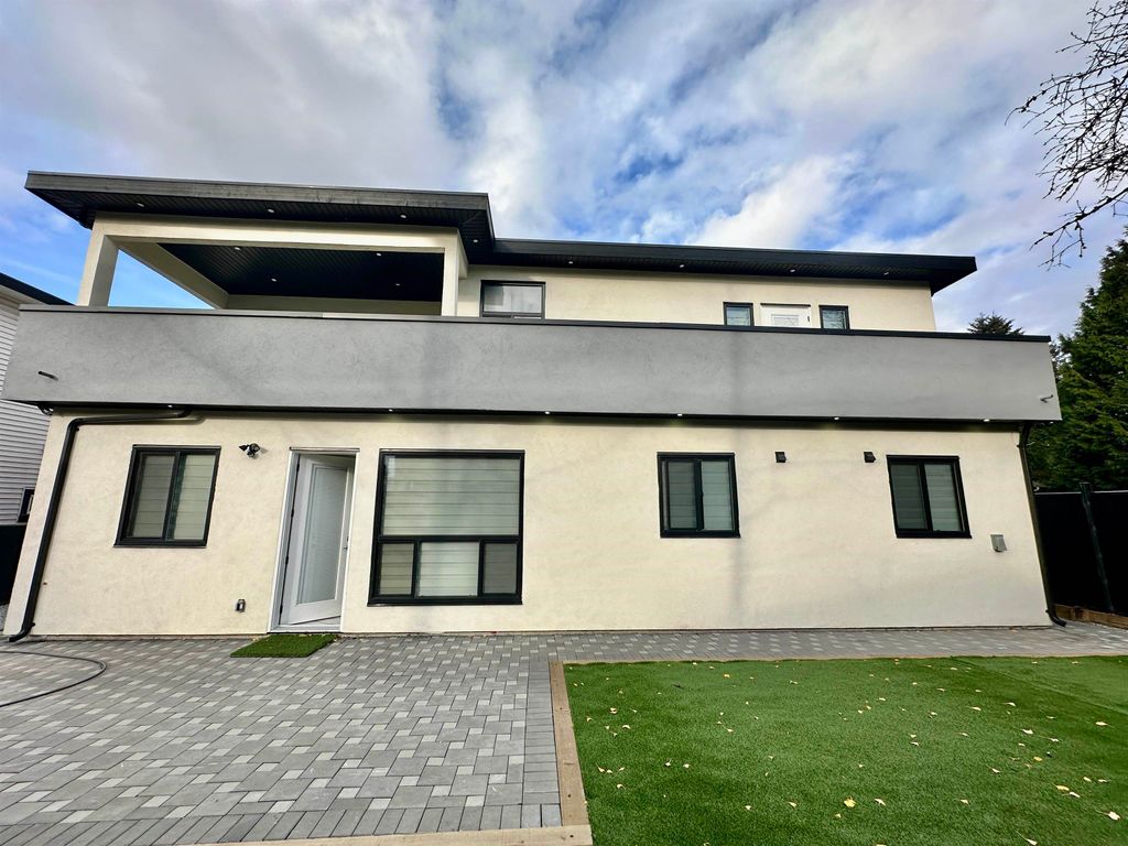 Photo of 12352 96 Avenue, Surrey, BC V3V 1W7 (MLS # R3114718)