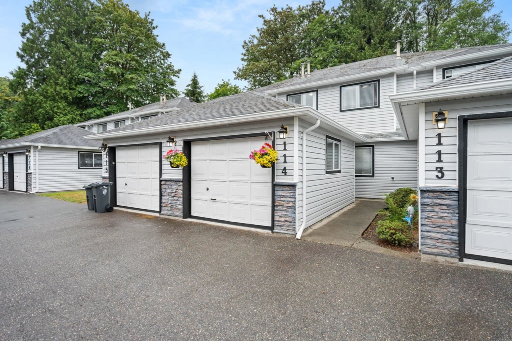 Photo of 9507 208 Street #114, Langley, BC V2Y 3J6 (MLS # R3142551)