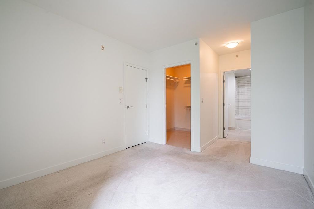 listing image 1109581139742099401
