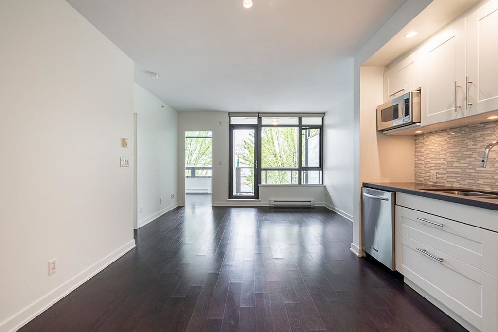 listing image 1101641577060610548