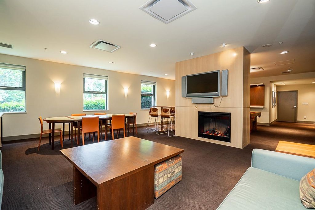 listing image 1103031150913806421