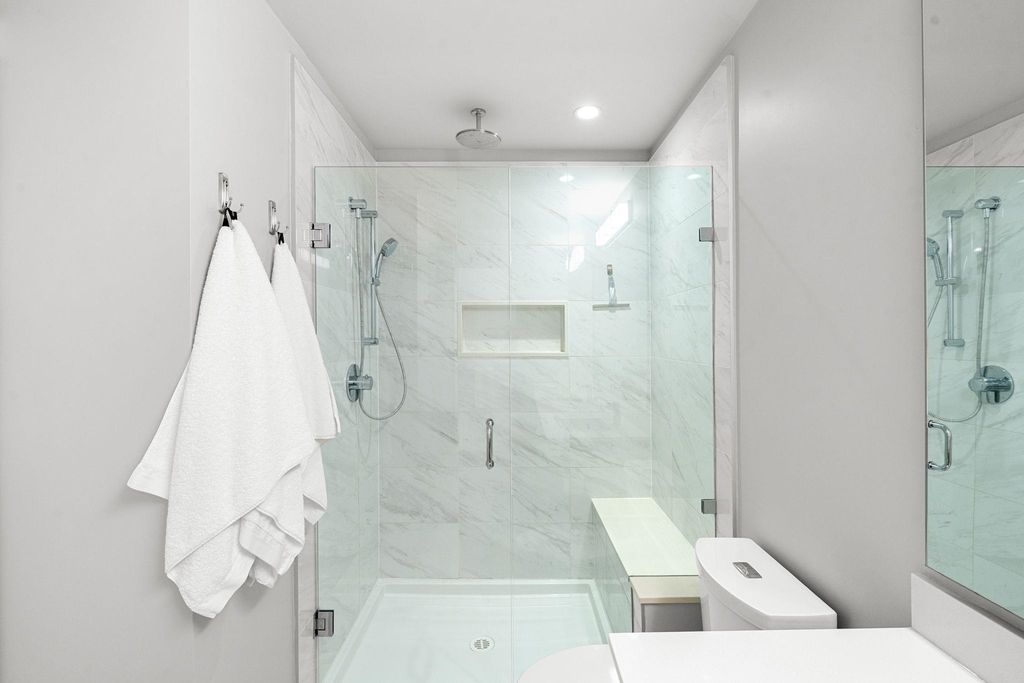 listing image 1107170127116568783