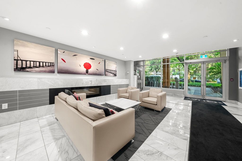 listing image 1100421732380020191