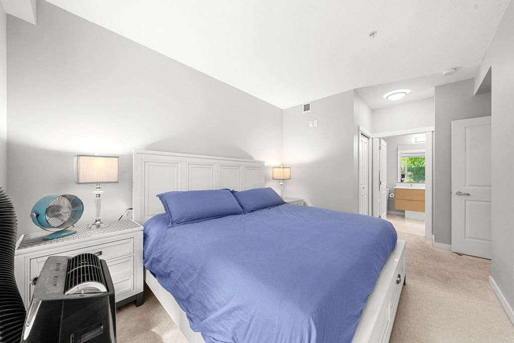 listing image 1106169568701868083
