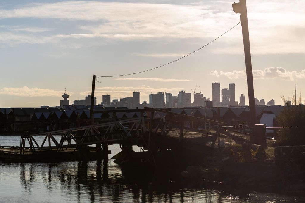 listing image 1109276443090232786