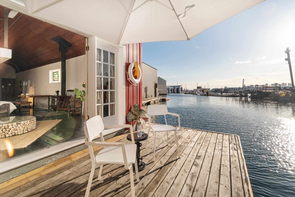 listing image 1106183659730931642