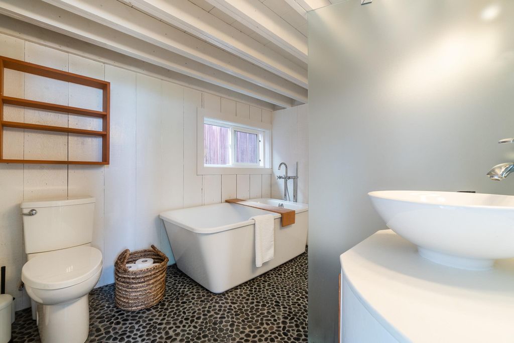 listing image 1105002706026508296