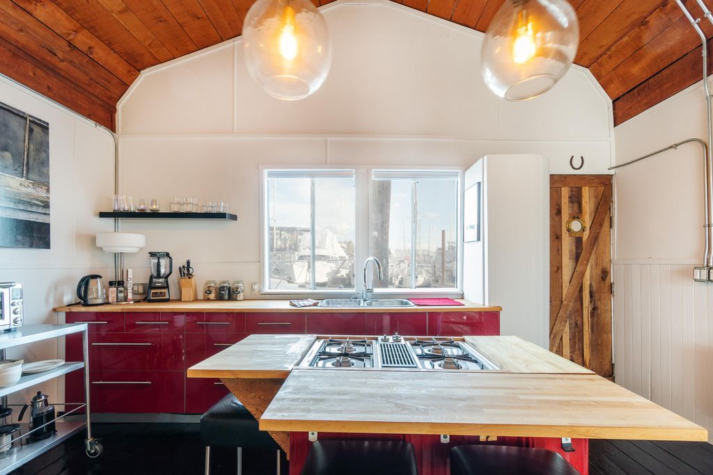 listing image 1104274824075214137