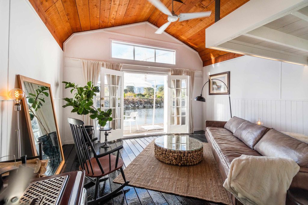 listing image 1109885333606799283