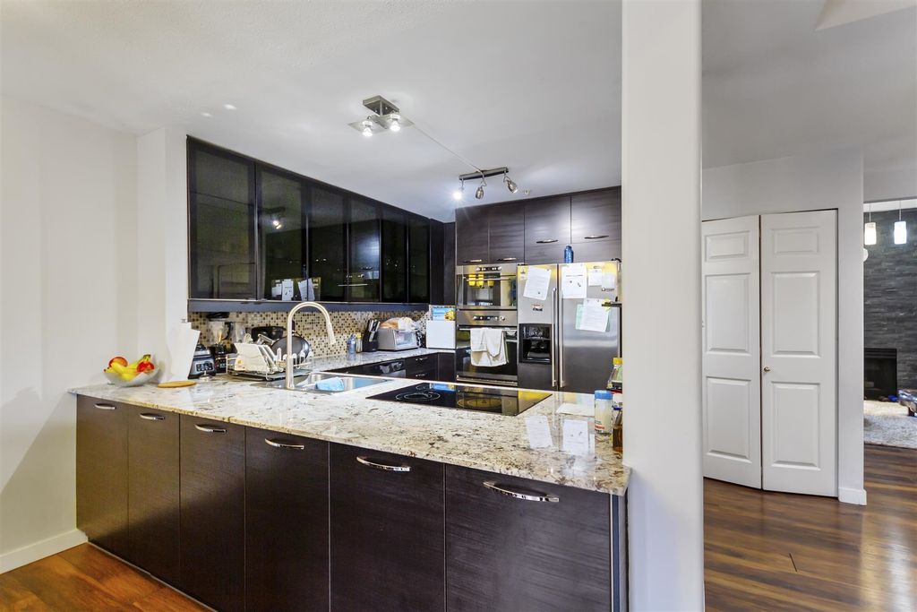 listing image 1108970785480589757