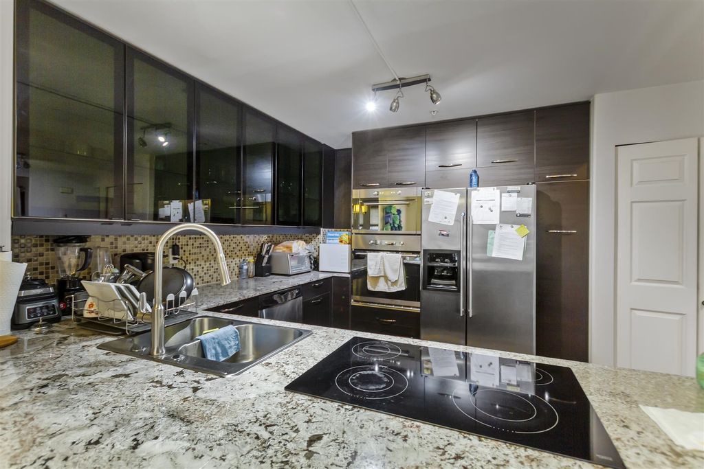 listing image 1106588863734517890