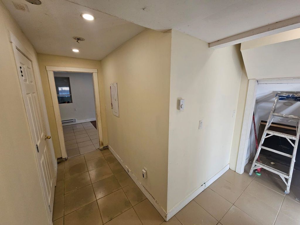 listing image 1107331098726116541