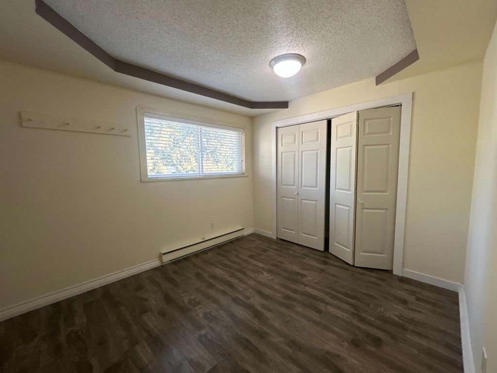 listing image 1109845927877023980