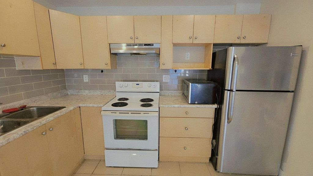 listing image 1102090043925109582