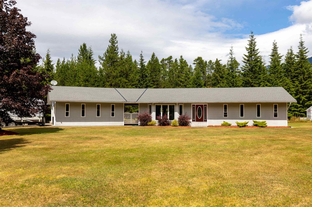2908 MARION AVENUE, TERRACE, BC V8G 0G5 - Image 1275821862.jpeg?d=l