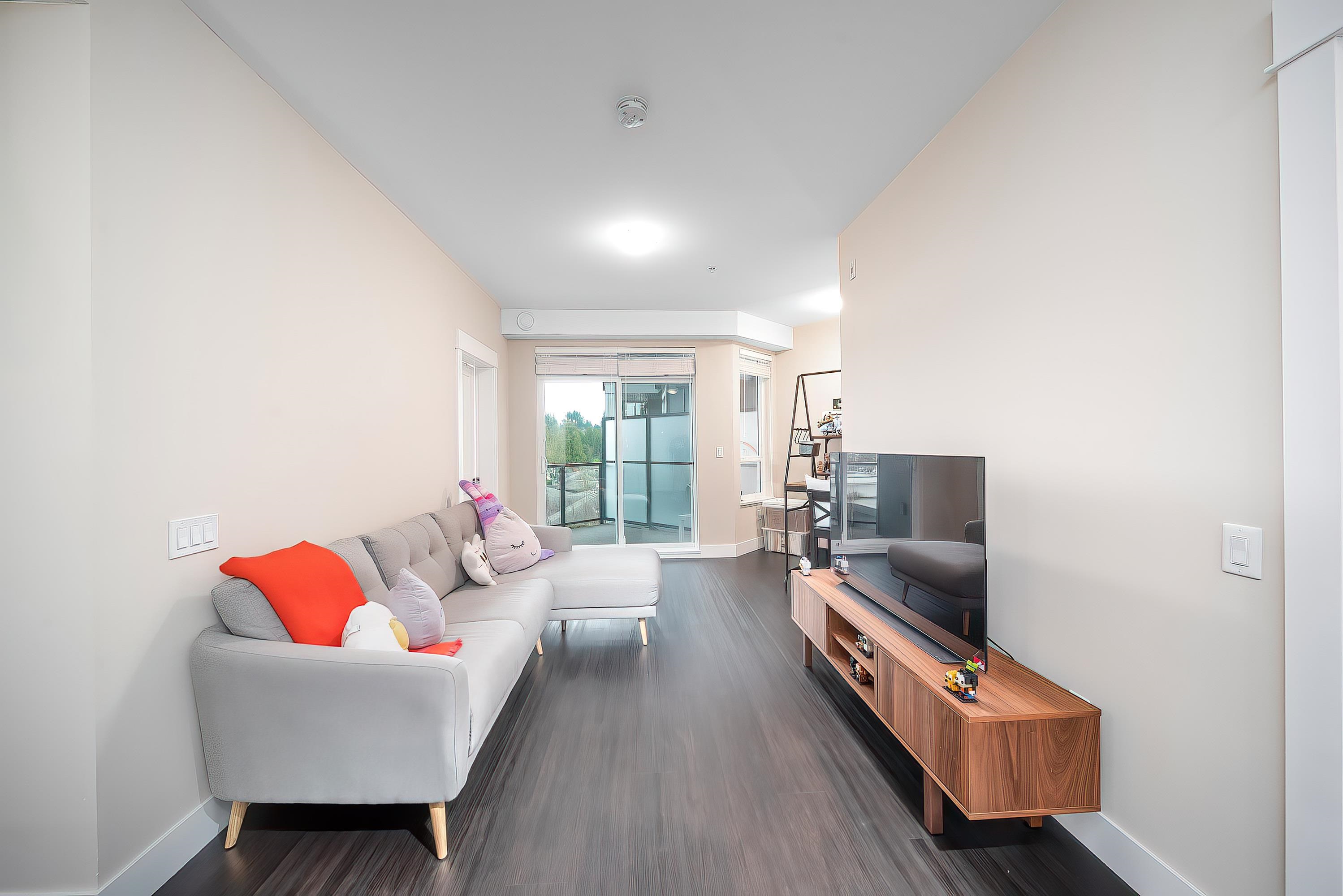 2180 Kelly Avenue 4520