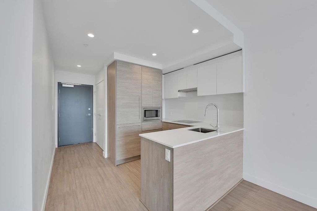 listing image 1102522622782655781