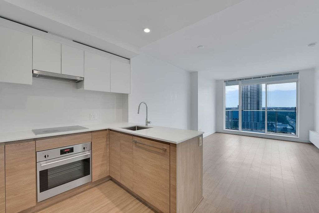 listing image 1109916384913944591