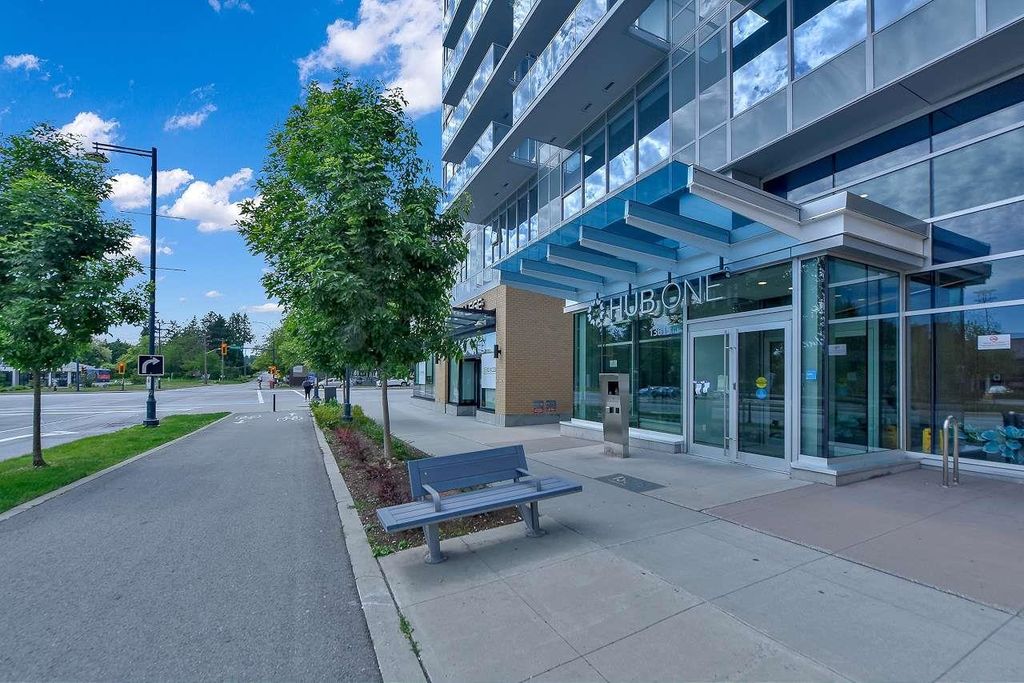 listing image 1103584341762462723