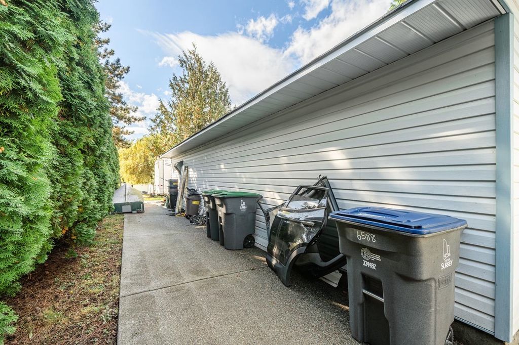listing image 1103118021717841859
