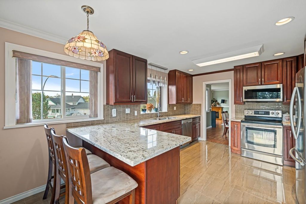 listing image 1104542017788739785
