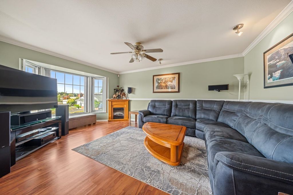 listing image 1107835449929843299