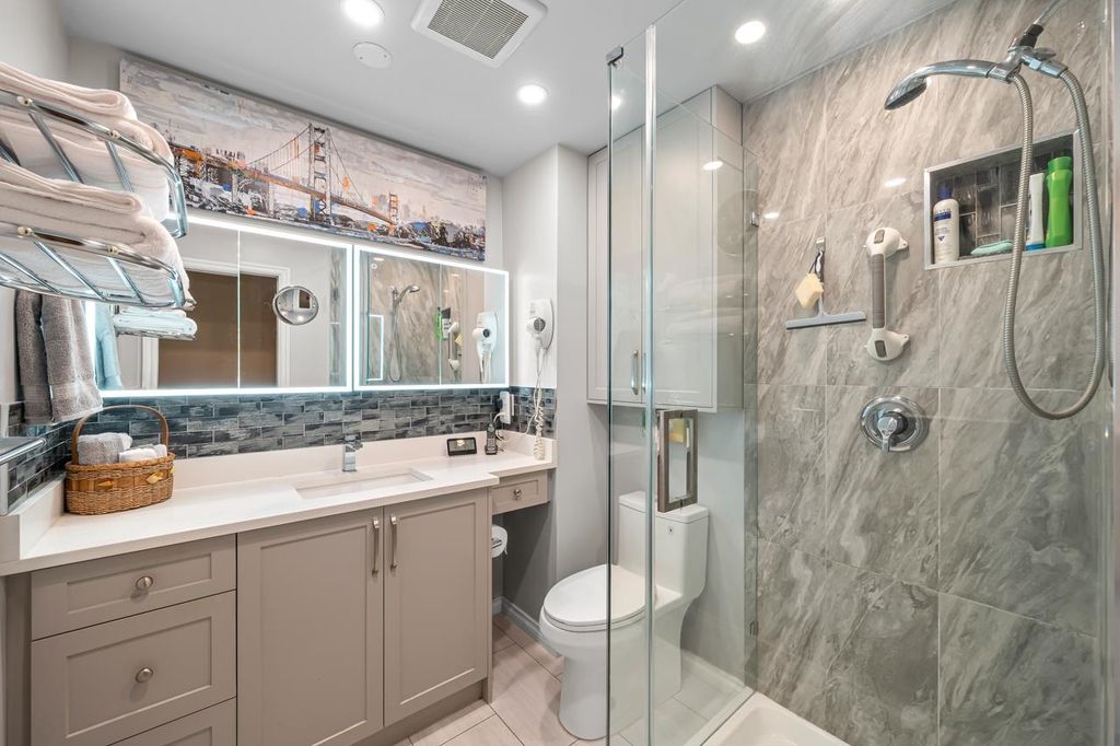listing image 1102517000204875914