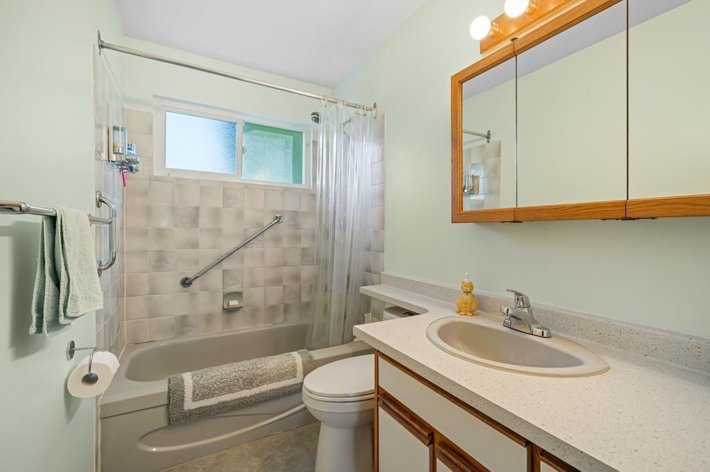 listing image 1104055891636218006