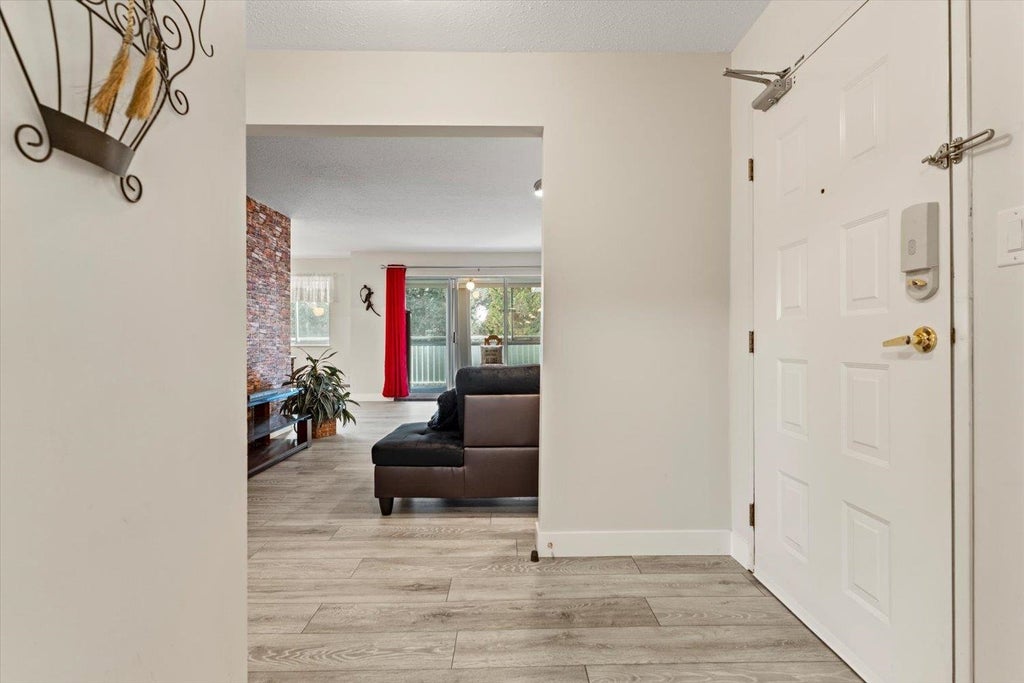 Photo of 32070 Peardonville Road #303, Abbotsford, BC V2T 6N9 (MLS # R3138874)