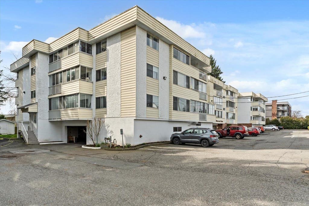 Photo of 32070 Peardonville Road #303, Abbotsford, BC V2T 6N9 (MLS # R3138874)