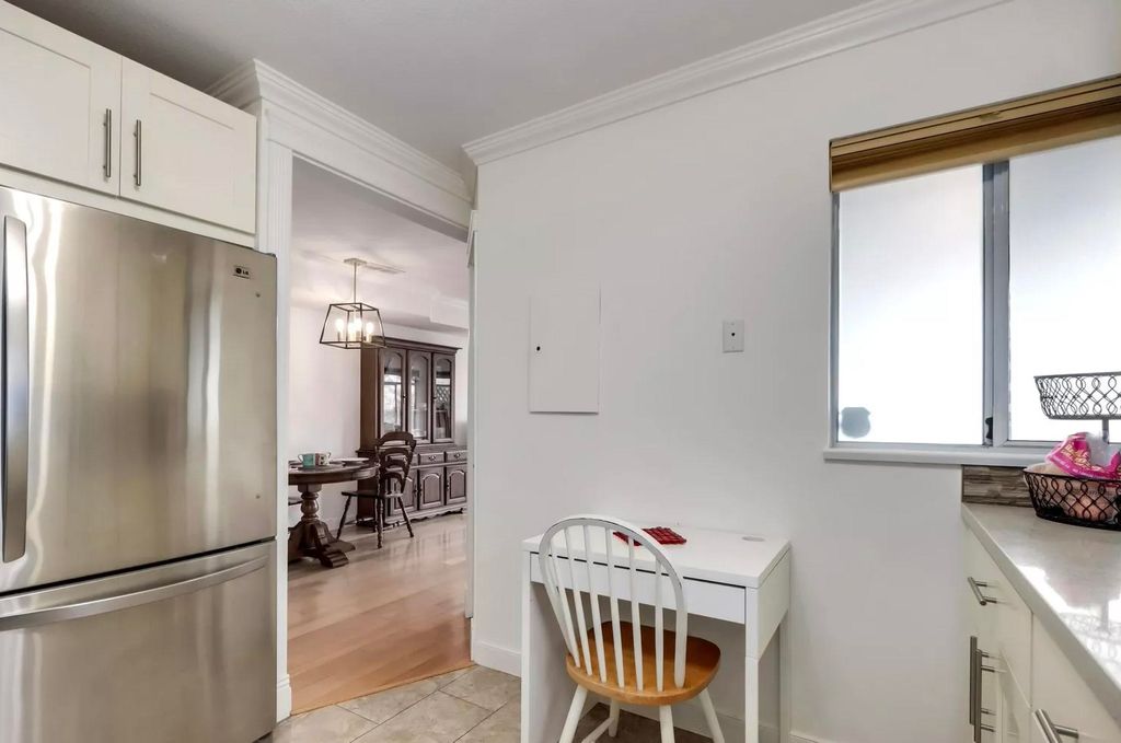 listing image 1109298717722857220