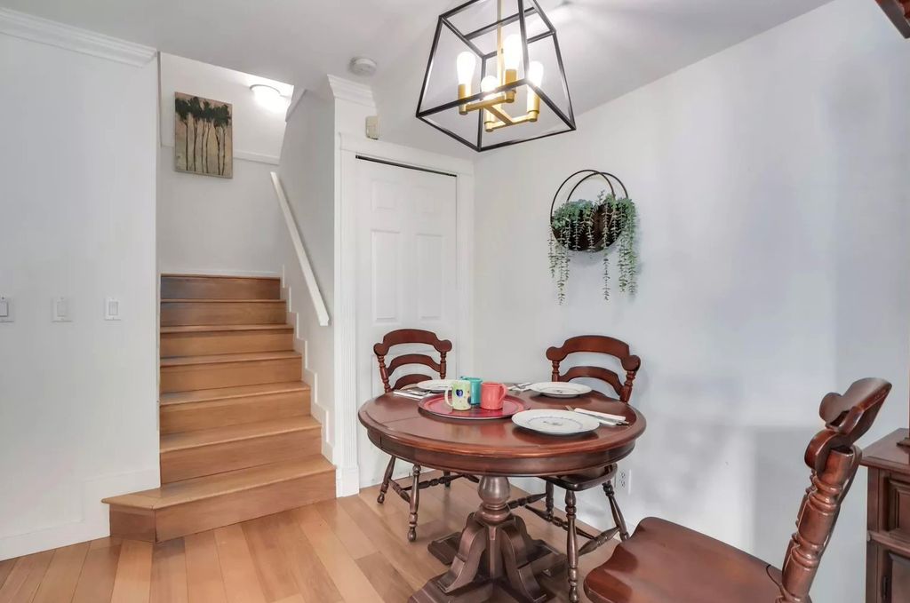 listing image 1100756471730511051